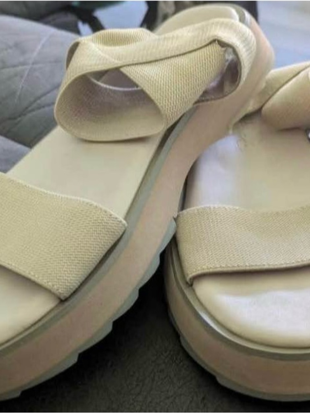 Emu Austrailia light Beige Women's Platform Sandals - Size 6